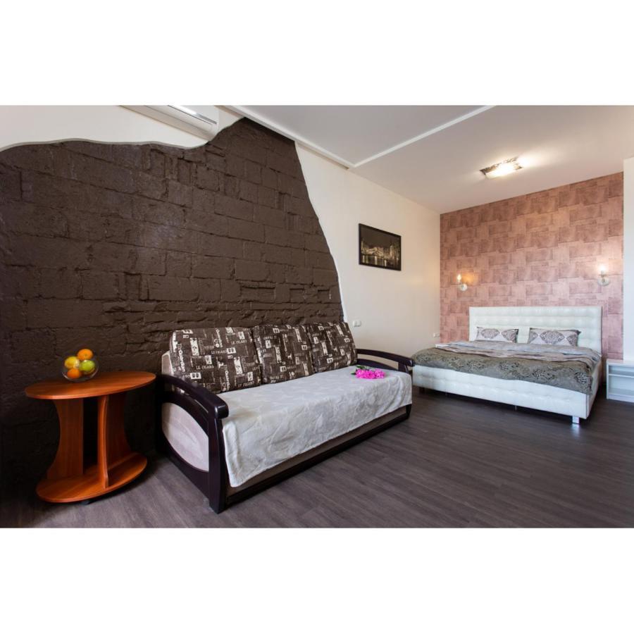 Studio Apartments In The City Center Kharkiv Eksteriør billede