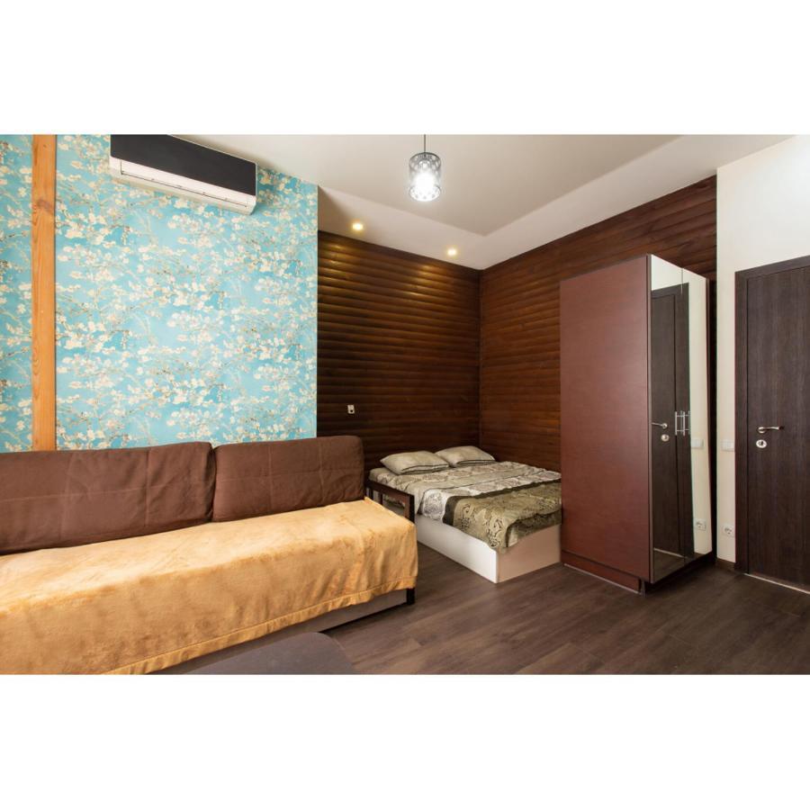 Studio Apartments In The City Center Kharkiv Eksteriør billede